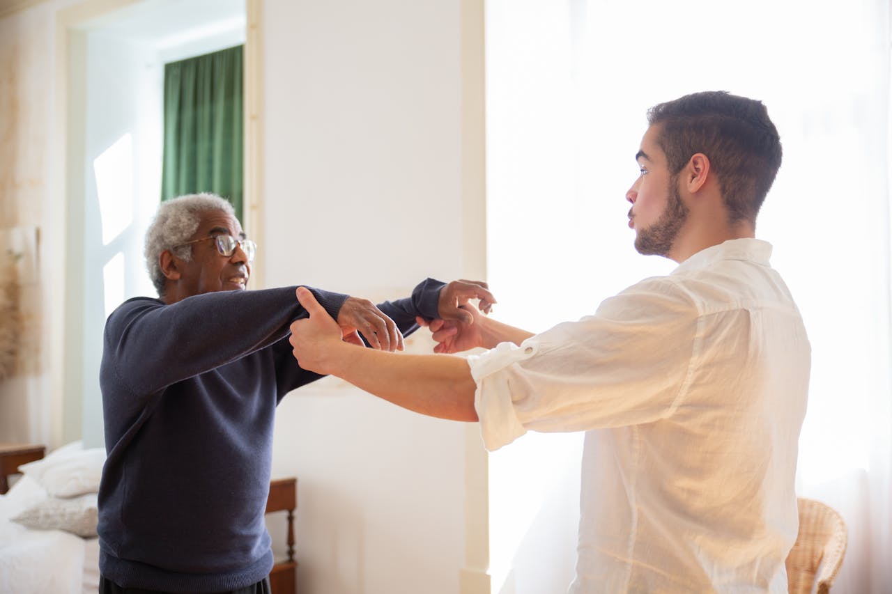 Emergency First Aid training course covering CPR, AED use, and first aid for choking, bleeding, and shock in Lanarkshire, Scotland